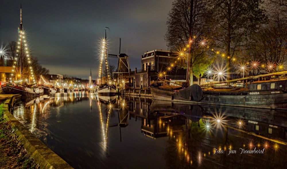 Museumhaven Gouda - Verlichte schepen, foto: Jan Trouwborst